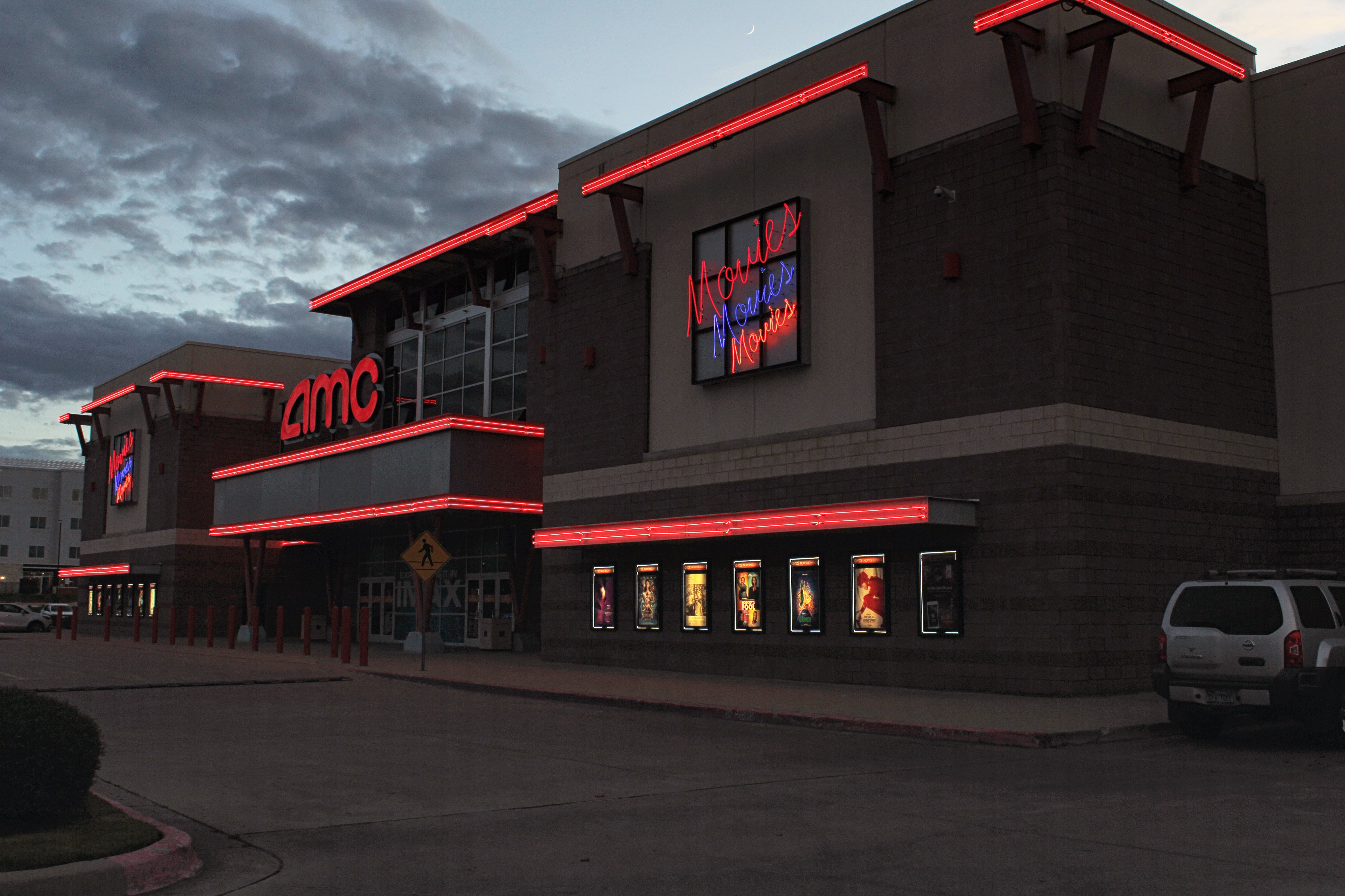 Movie Theater Giant AMC Is Open to Accepting Dogecoin