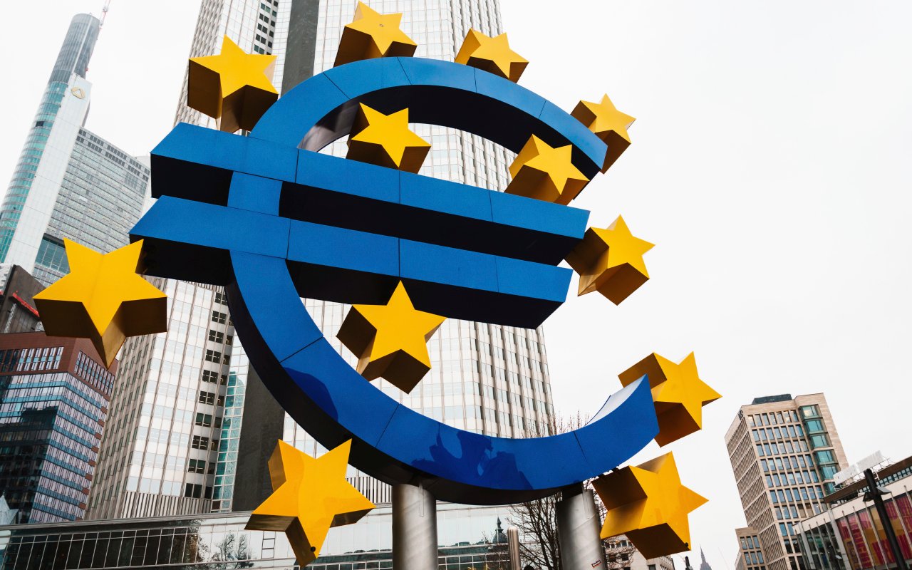 ECB Calls for Urgent Stablecoin Regulations