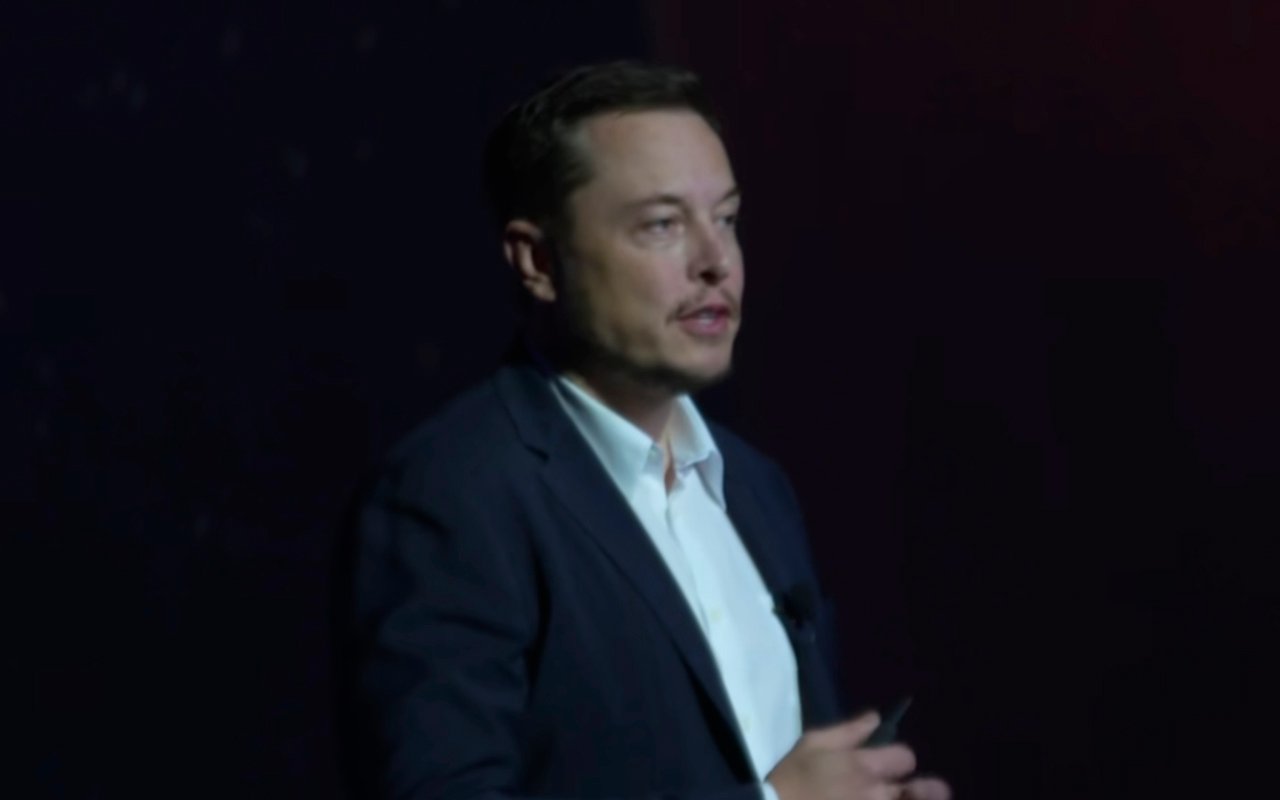 Elon Musk Calls-Out Binance CEO For Dogecoin, Coin Spikes Up For 5%