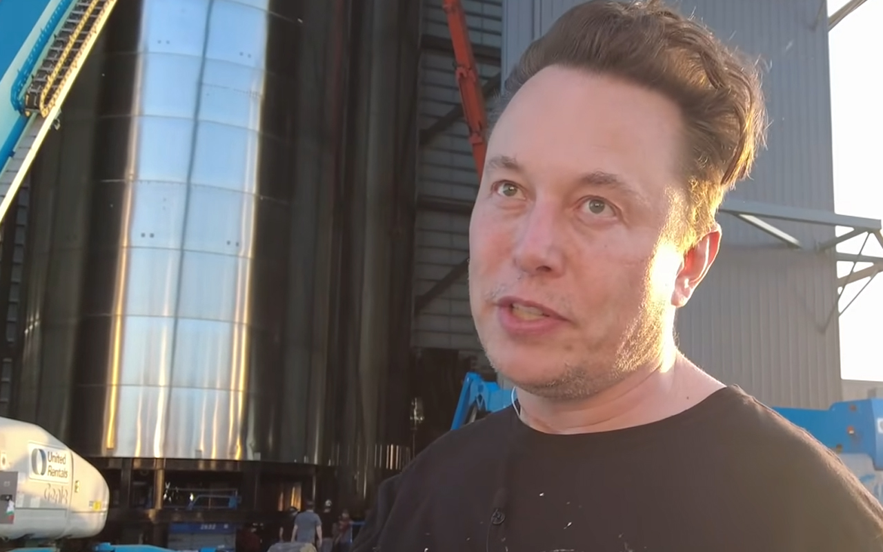 Elon Musk Posts Meme About “Imaginary” NFTs, Is He Hinting At Keanu Reeves’ Recent Interview?
