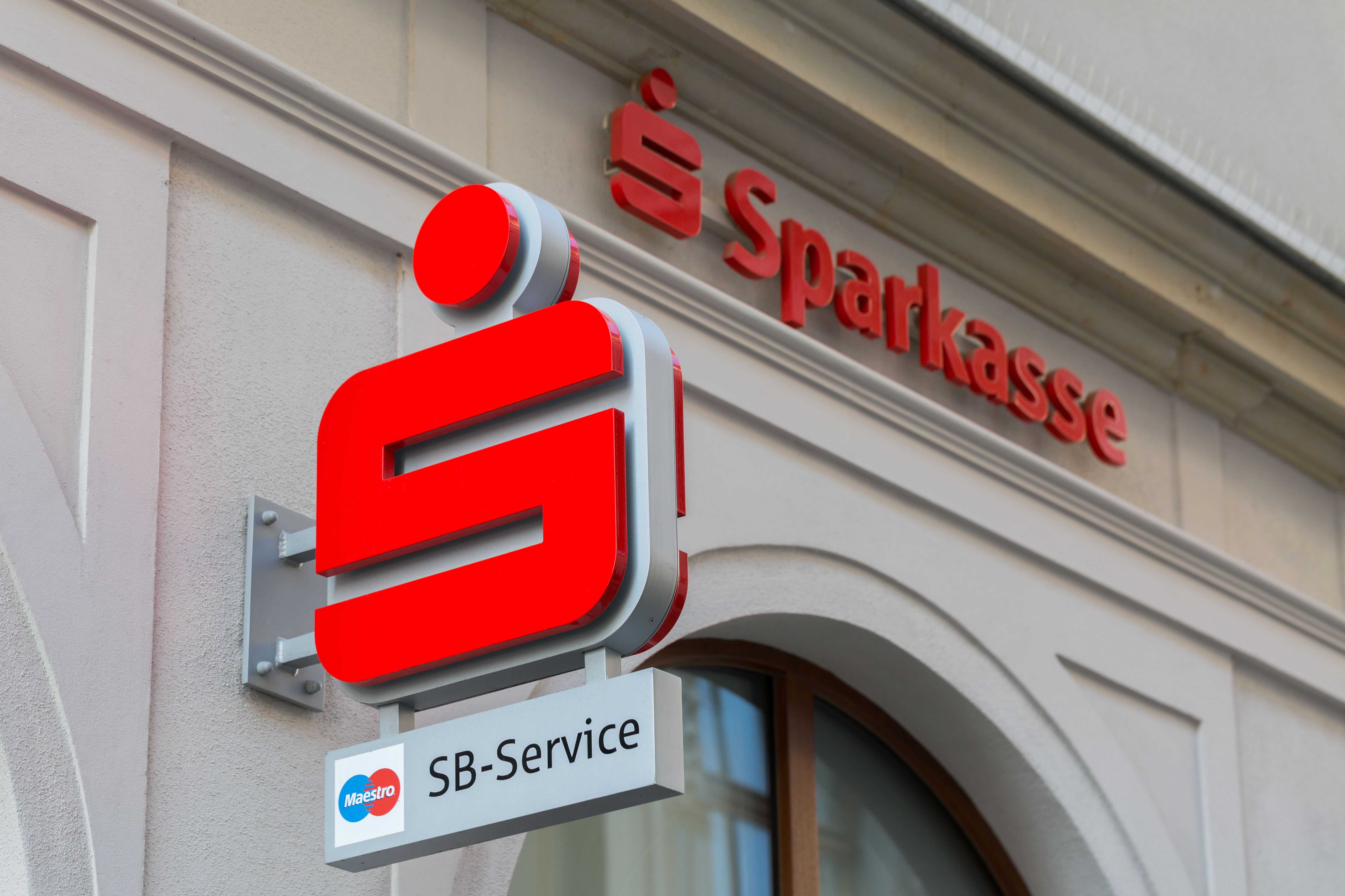 Germany’s Largest Savings Bank To Give 50 Million People Exposure to Bitcoin