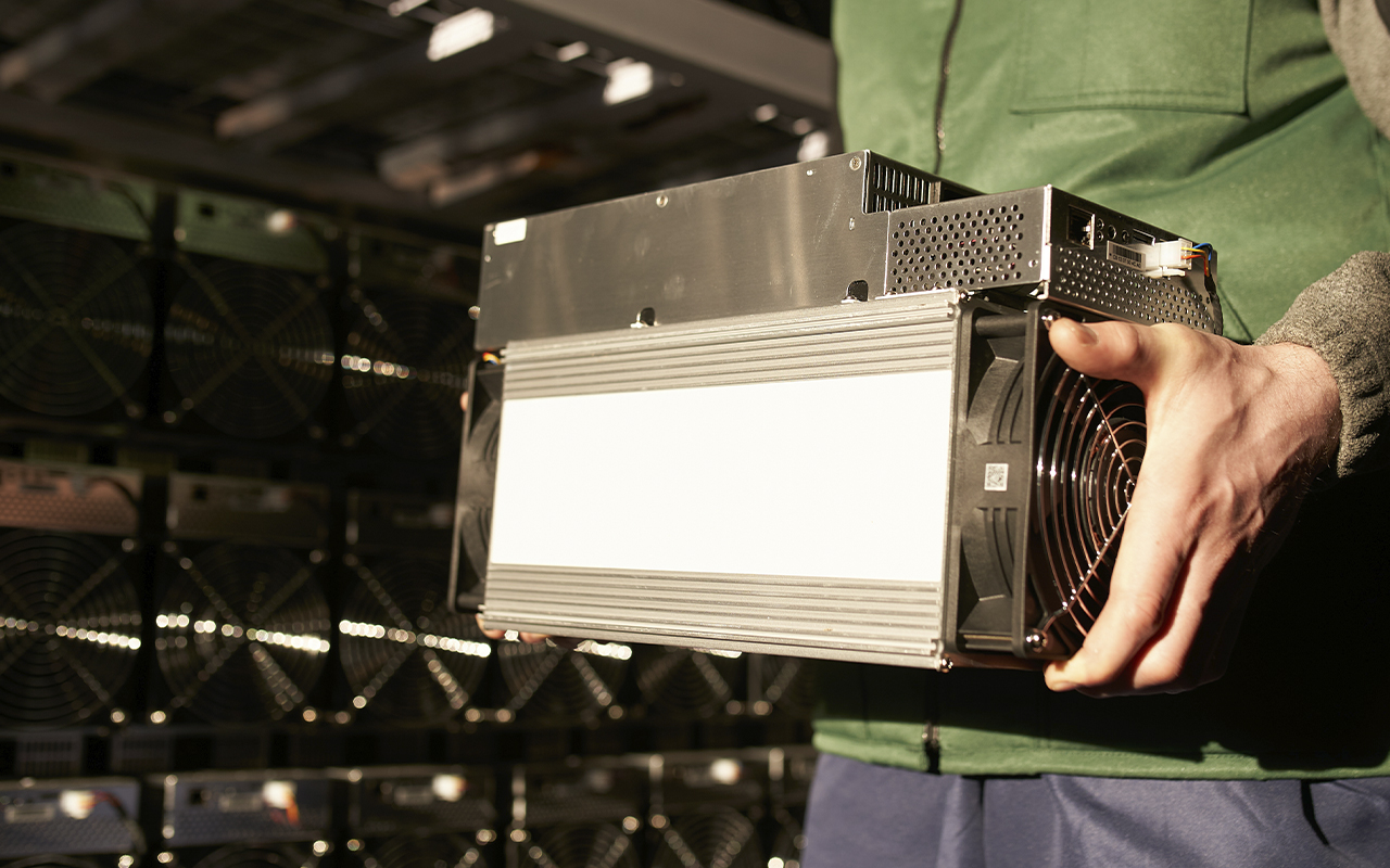 Kosovo Seizes Hundreds of ASICs After Bitcoin Mining Ban