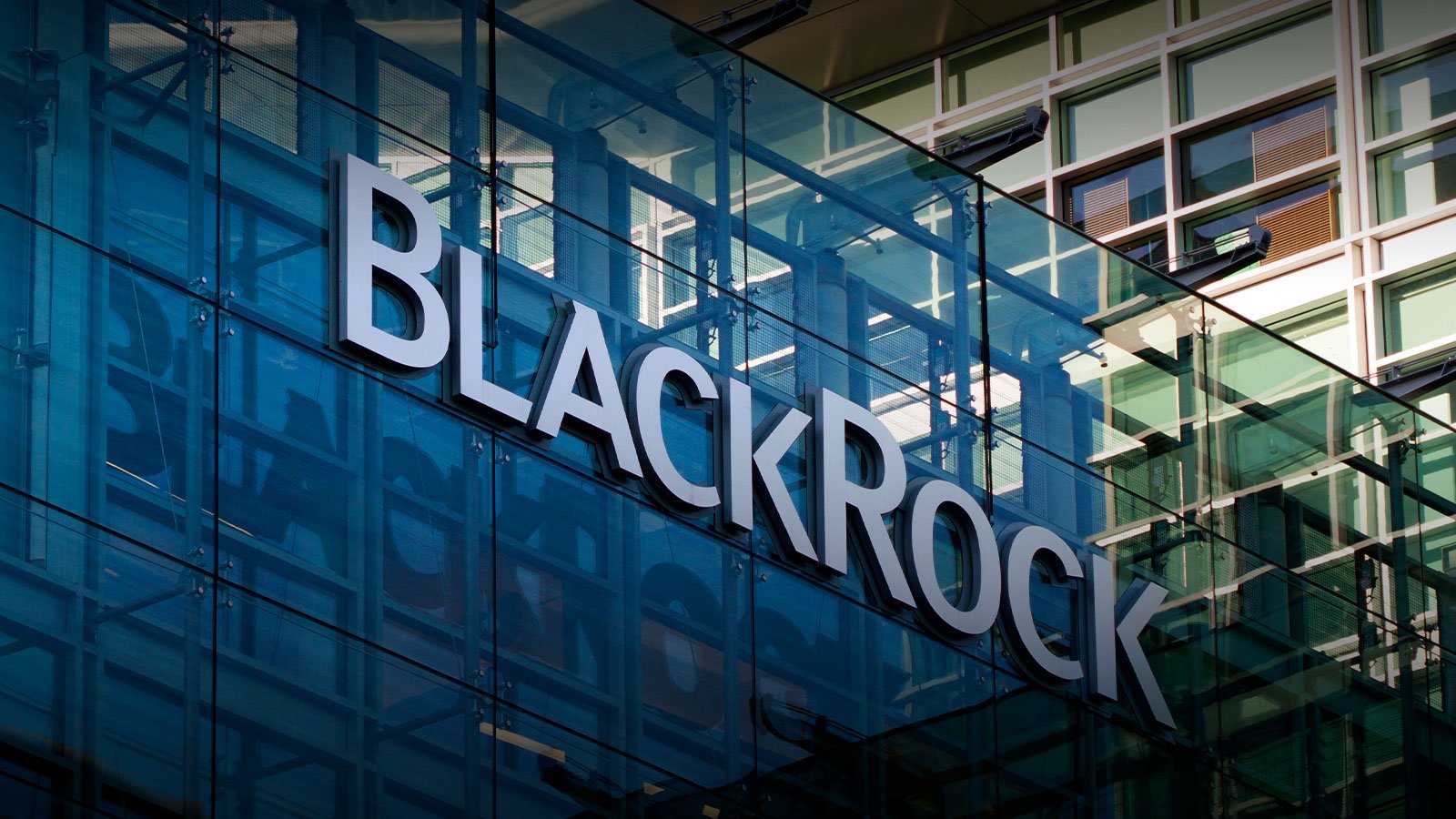 "Game Changer": $10 Trillion Behemoth Blackrock to Propel institutional Crypto Adoption
