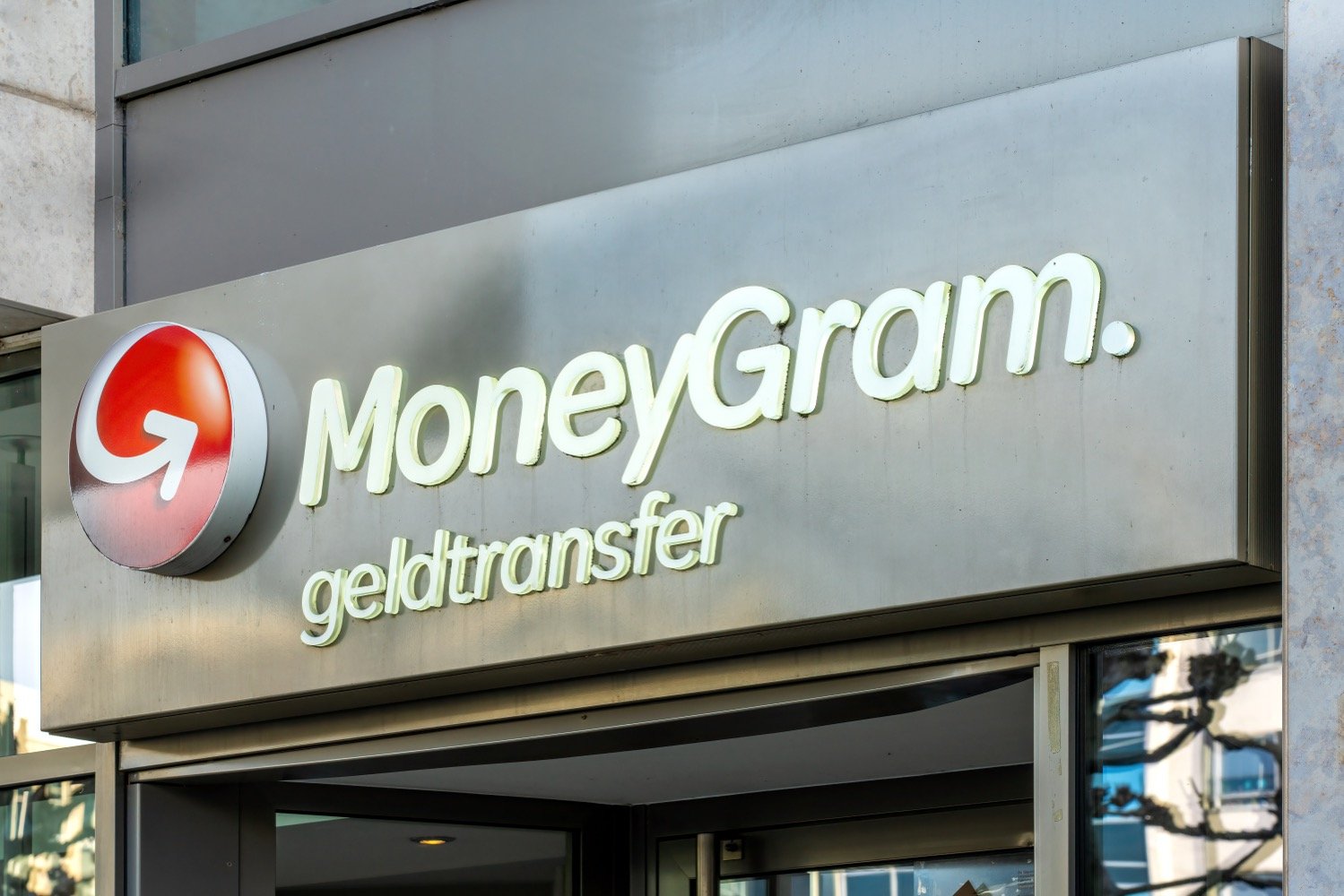 MoneyGram Now Allows Buying Bitcoin, Ethereum and Litecoin on Its Mobile App