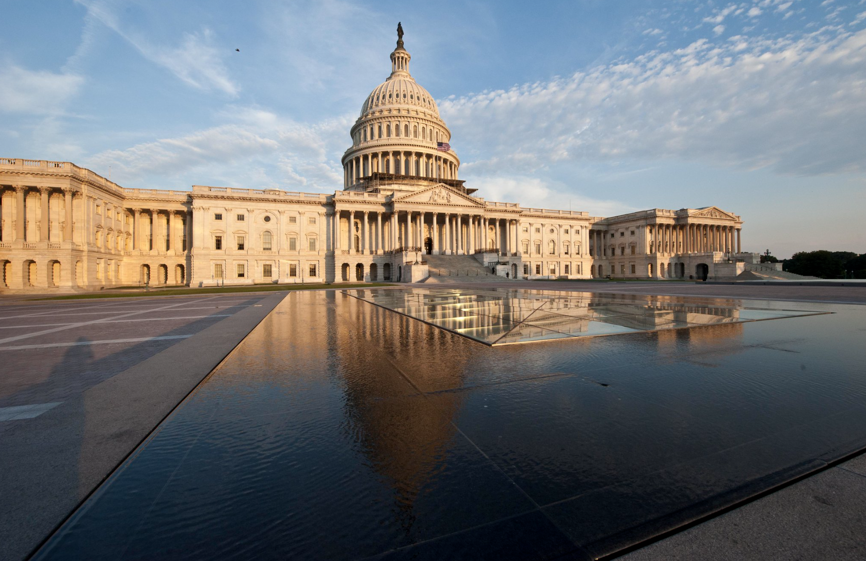 Breaking: Major Stablecoin Bill Achieves Bipartisan Breakthrough