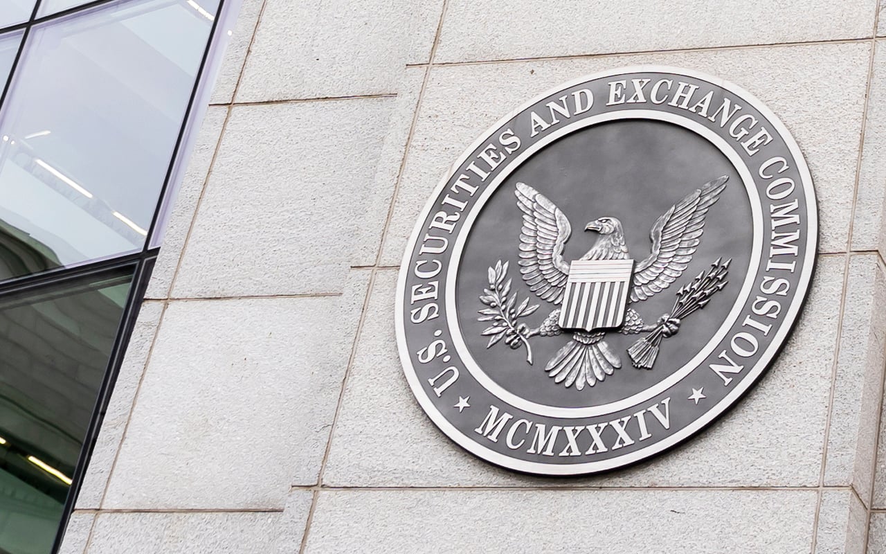 'Crypto Mom' Hester Peirce Announces Exit From SEC