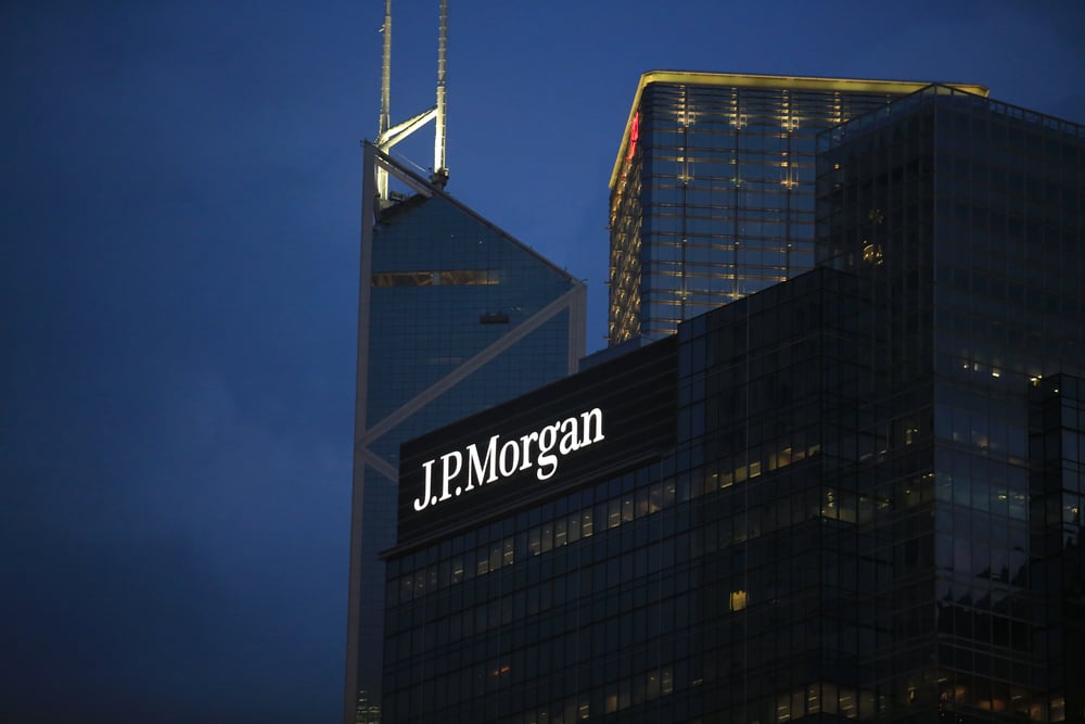 Bitcoin to Outperform Gold if ETF Hedging Eases, JPMorgan Says