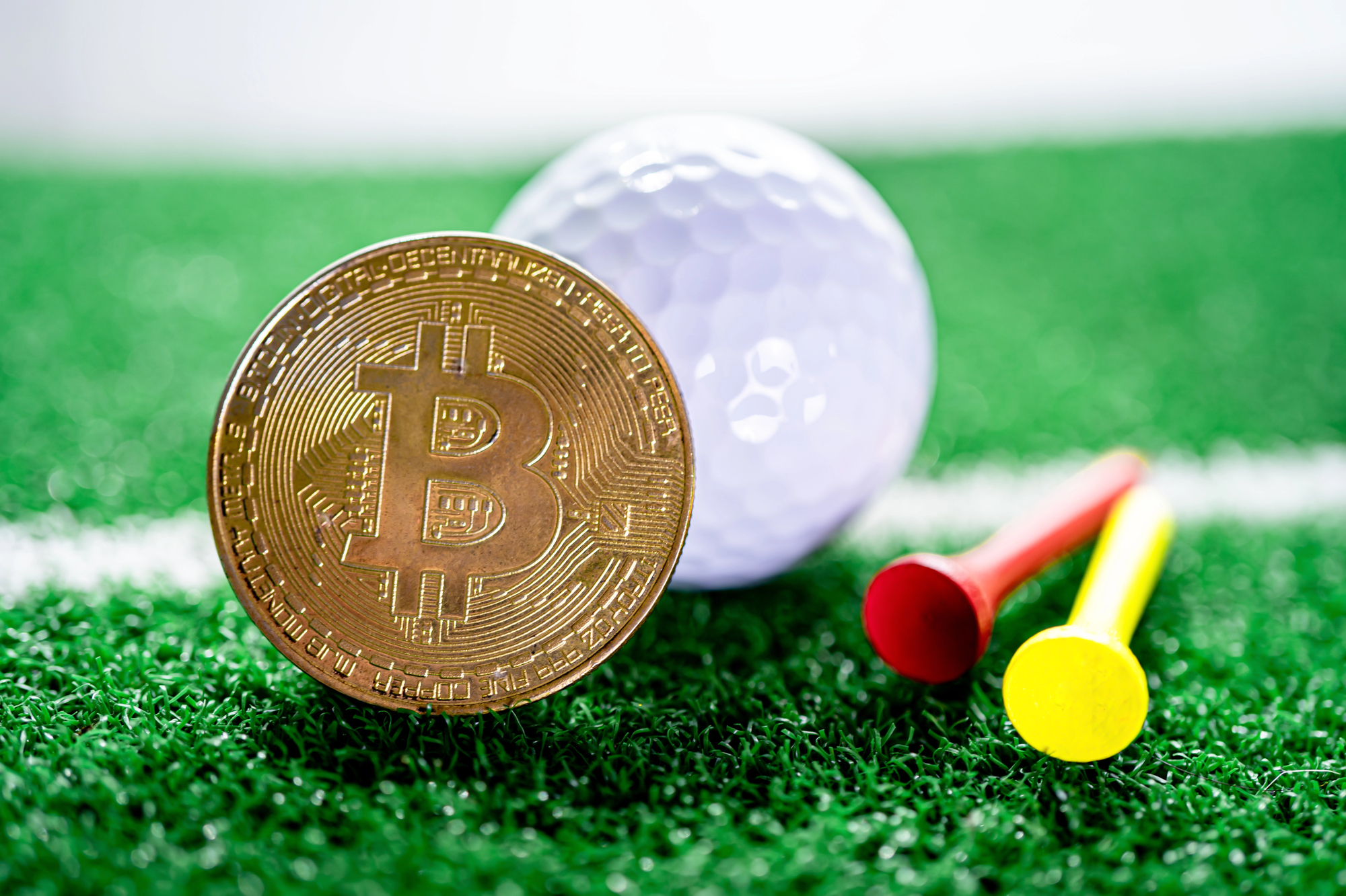 'Rich People Buy Bitcoin': Michael Saylor Likens BTC Strategy to Golf Play
