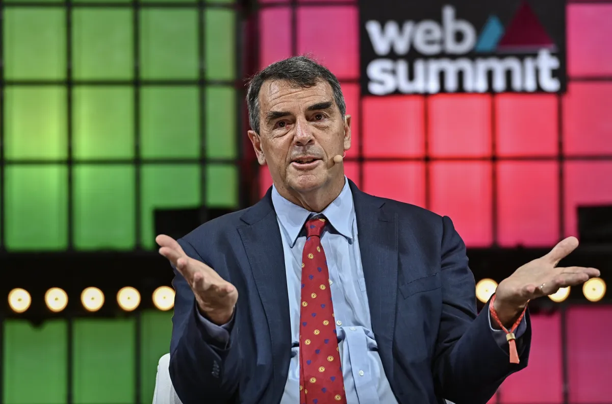 'Gold Is Dead, Bitcoin Moves,' Billionaire Tim Draper Says