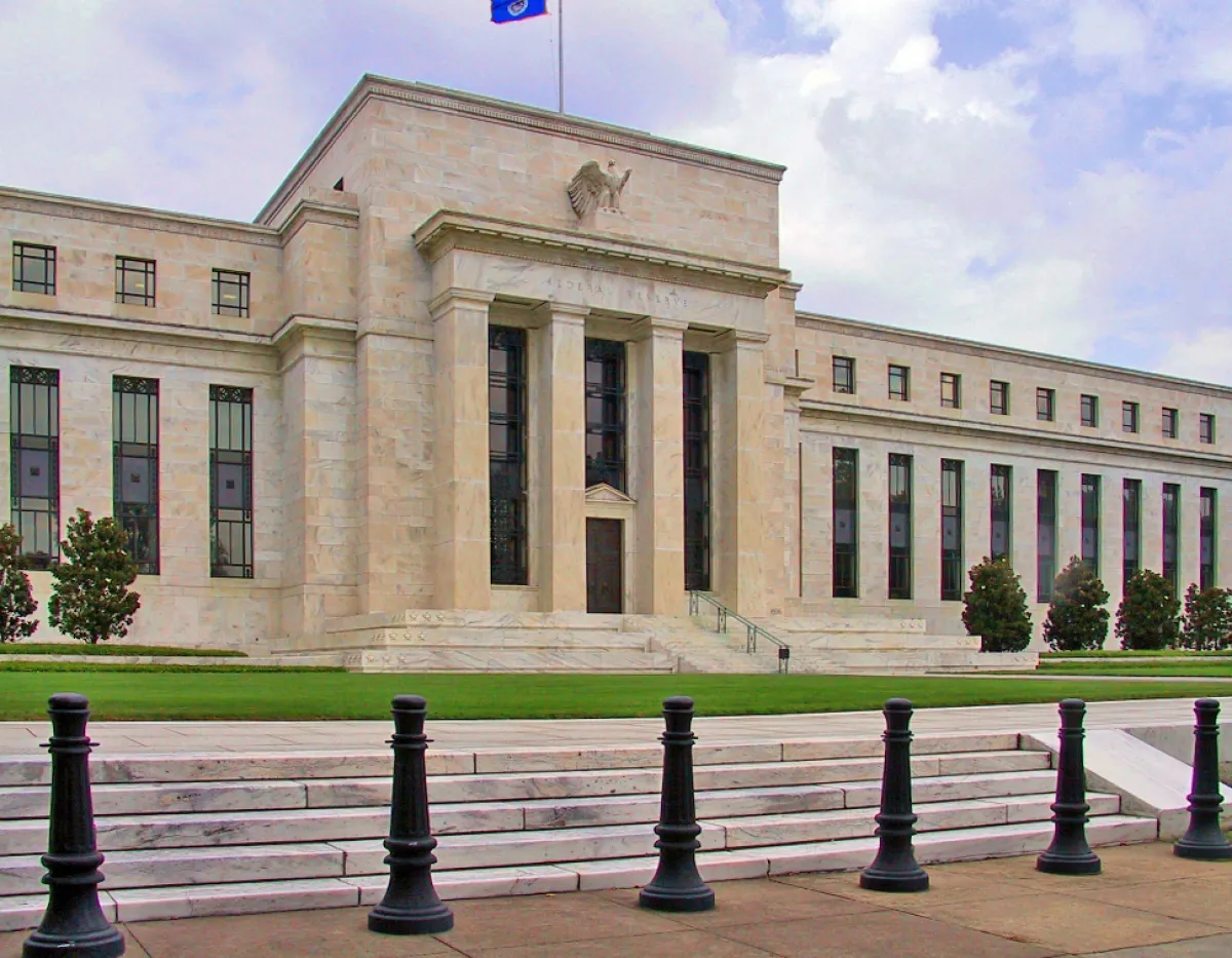 Breaking: Bitcoin Price Reacts to Fed's Highly Anticipated Rate Cut 