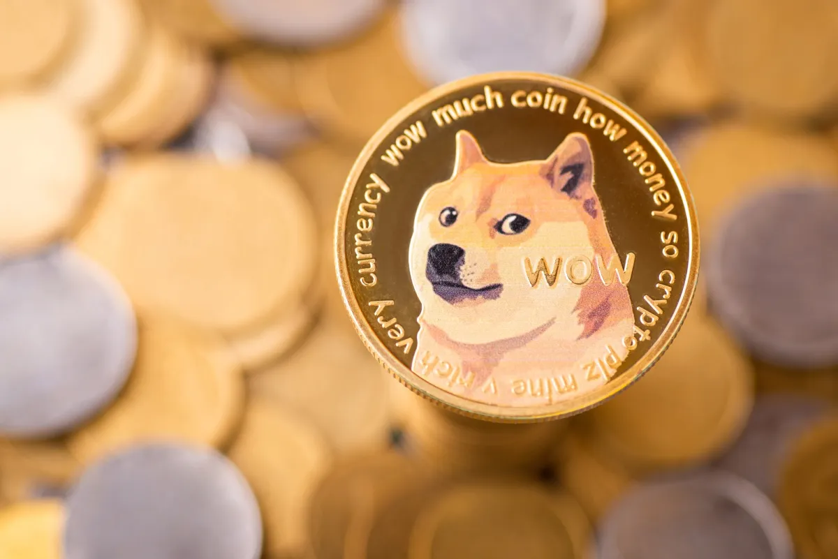 Dogecoin Millionaires Secure 525 Million DOGE to Force Major 200-Day Resistance Breakout in 2026