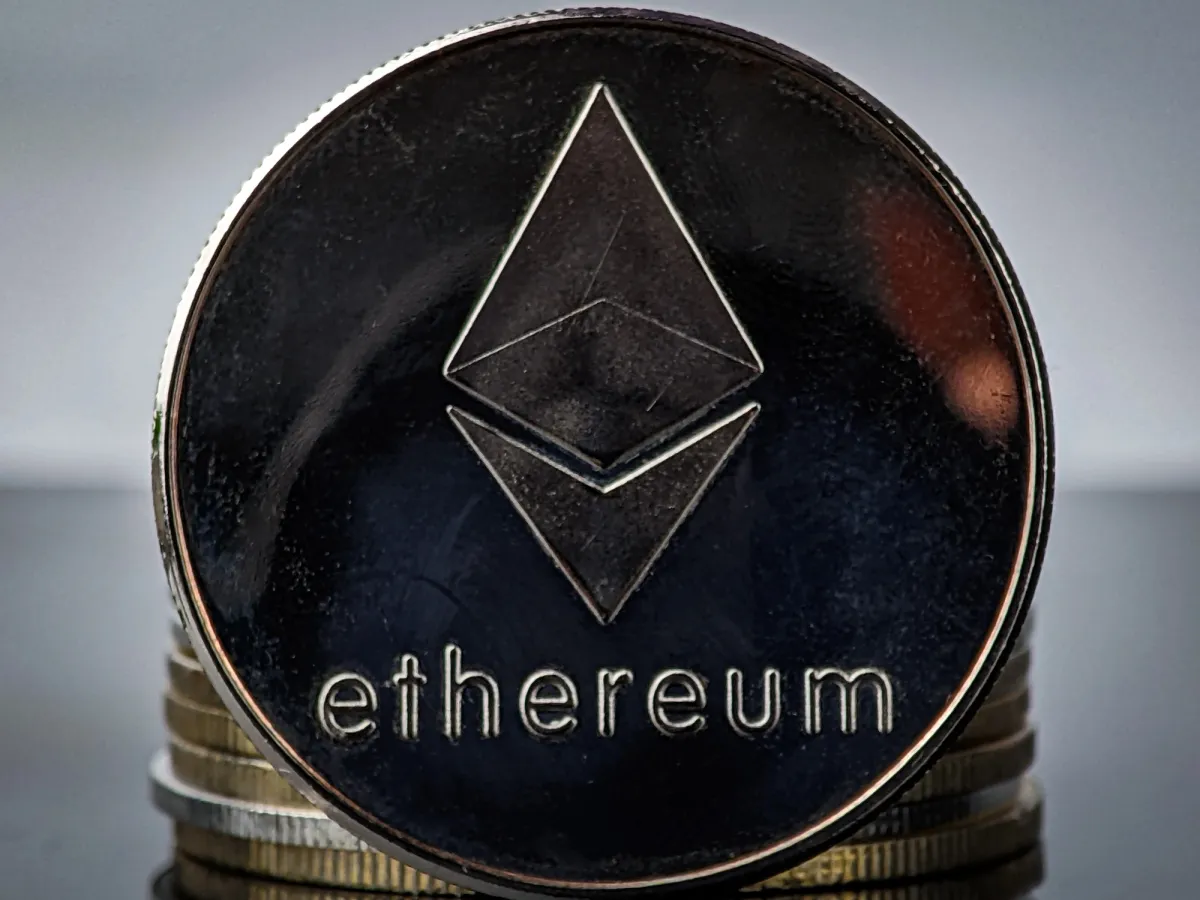 First Time in History? Ethereum (ETH) Nears Third Straight Red Quarter