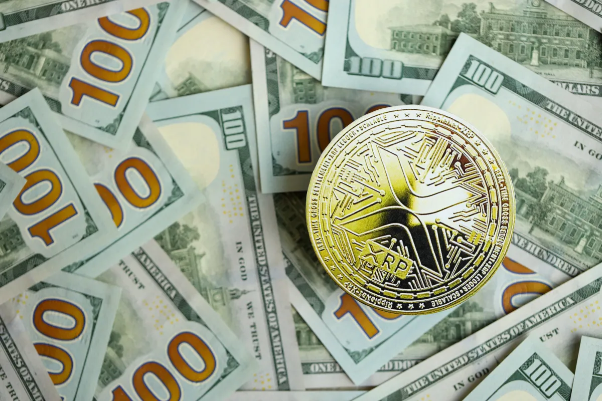 Why $1 Won't Save XRP: Bollinger Bands Target $0.91 After $1.48 Billion Liquidations