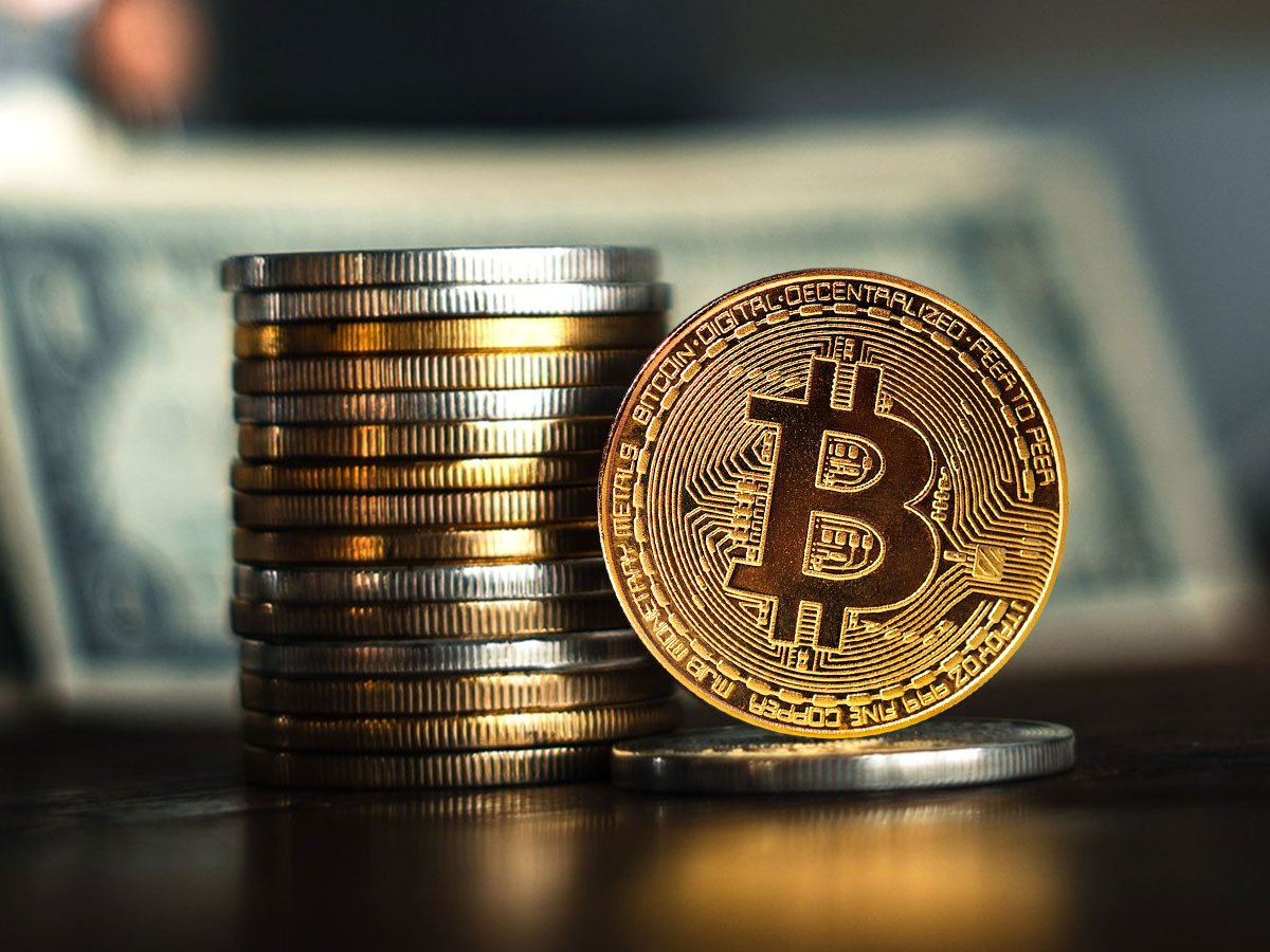 Bitcoin Mining Giant Buys $100 Million Worth of BTC Amid Price Plunge