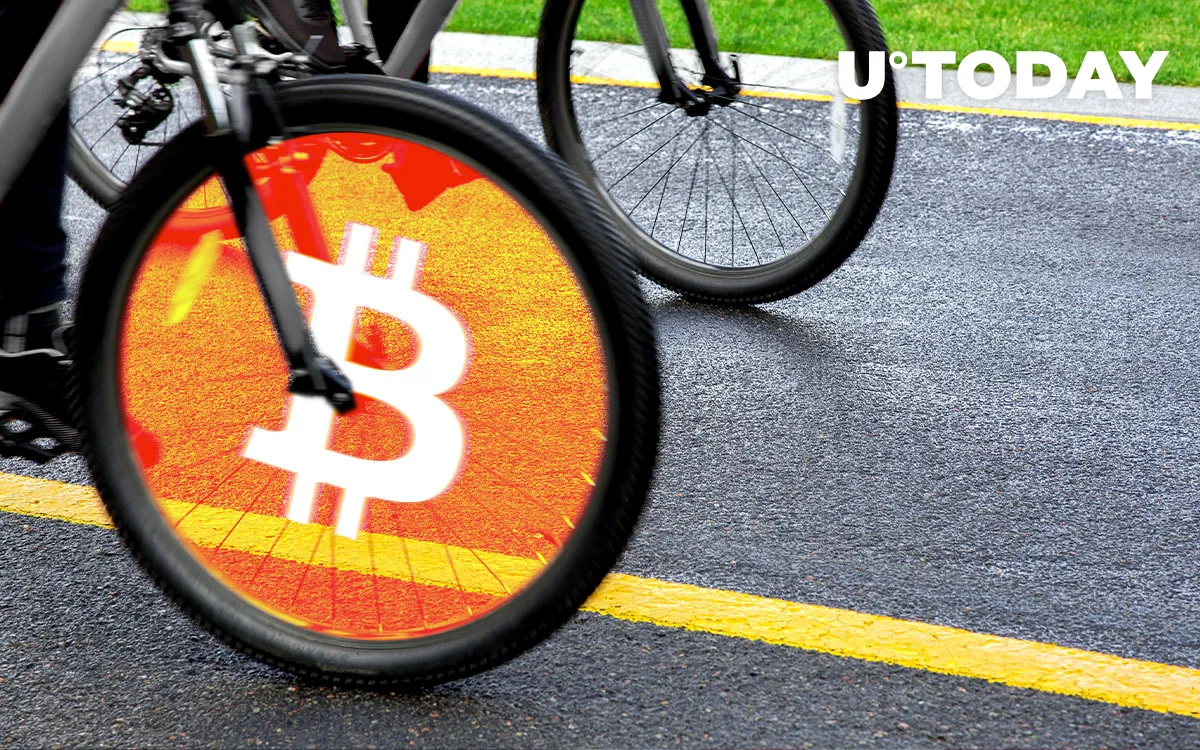 Massive Inflows of Stablecoins Waiting on Sidelines as Bitcoin Hovers Above $33,000