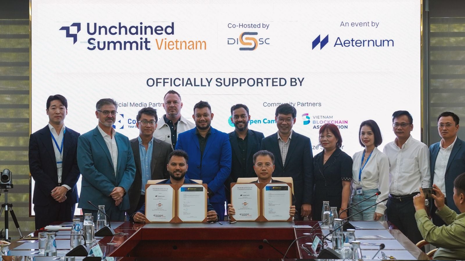 Aeternum & Da Nang Government Officials bring Unchained Summit to Da Nang