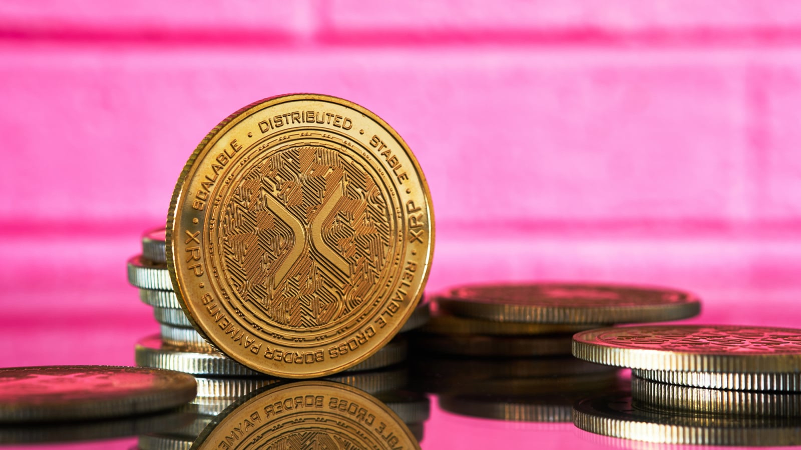 u.today - Arman Shirinyan - XRP Ledger Bounces by 20% in Key Payments Metric, Markets New Week's Reversal