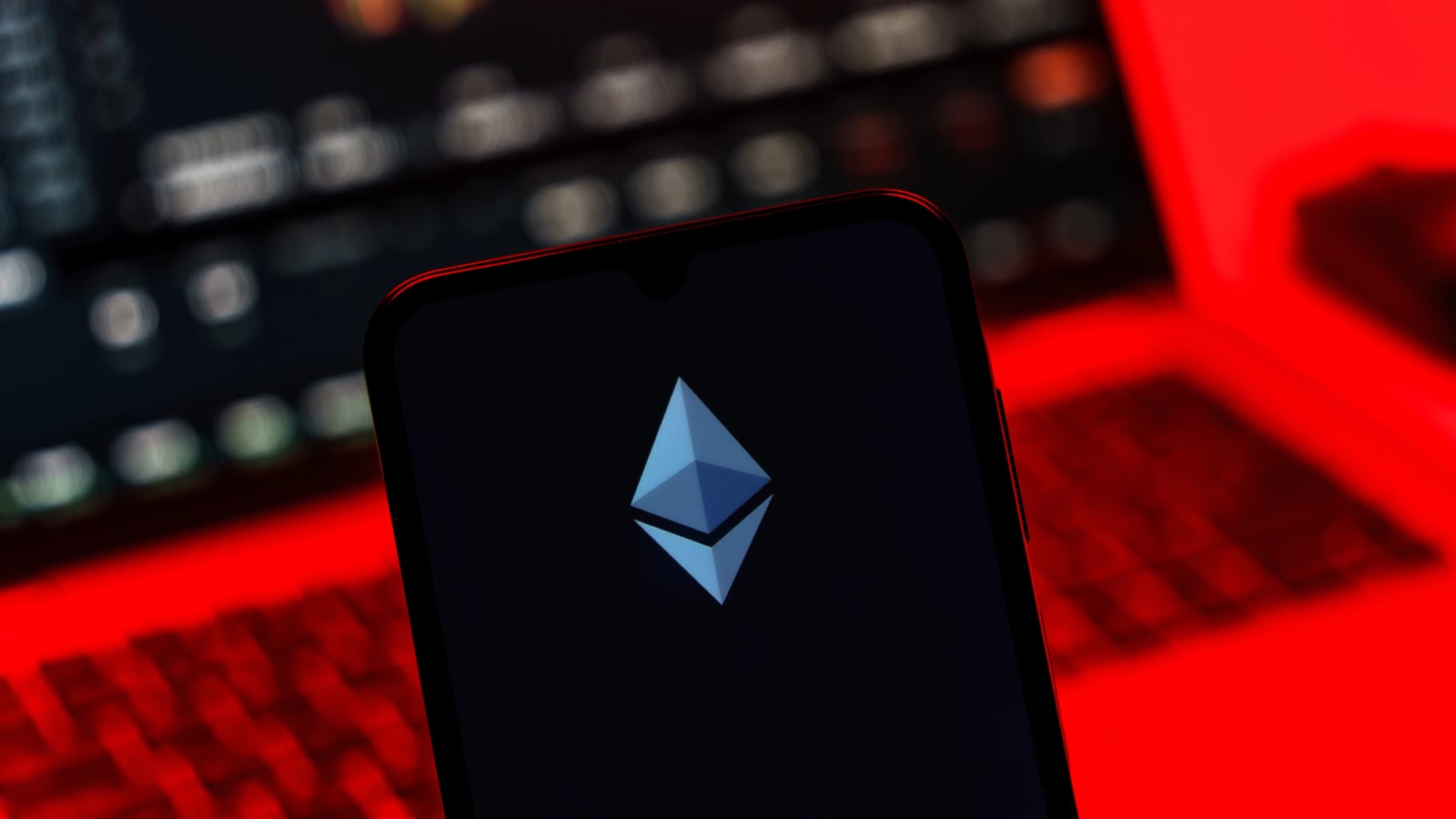 u.today - Gamza Khanzadaev - Tom Lee Breaks Down 2 Reasons Ethereum Is Vital for the Future of AI