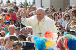 Pope Francis Criticizes Usage of Highly Polluting Fuels in Tech Sphere