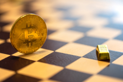 “Did Someone 51 Percent Attack Gold?”: Bitcoin Community Gloats Over Lustrous Metal’s Crash