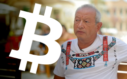 Egyptian Billionaire Warns Against Bitcoin, Says It Could Be Hacked