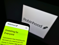 Robinhood's Head of Crypto Operations Praises Shiba Inu Community