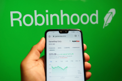 "Big Event": Robinhood's Legal Executive Touts Crypto Wallets