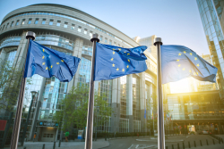 EU Cracking Down on Unhosted Wallets 