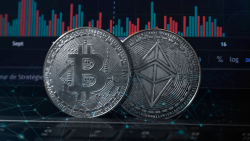 Bitcoin, Ethereum Headed Toward Best Monthly Close Since 2021; Analysts Indicate Reversal Signals To Watch