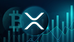 XRP's Rise Challenges Bitcoin's Dominance: Top Analyst