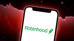 Robinhood Shares Plunge as Crypto Revenue Nosedives