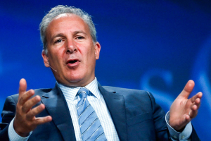 Grayscale Will Be Cashing Out Bitcoin to Get Back $250 Million of Its Shares, Peter Schiff Believes