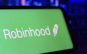 Robinhood Cryptocurrency Trading Profits Drop as Platform Avoids Memetoken Listings