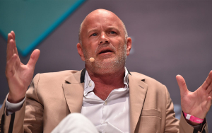 Mike Novogratz Says You Can Be Bullish on Both Gold and Bitcoin