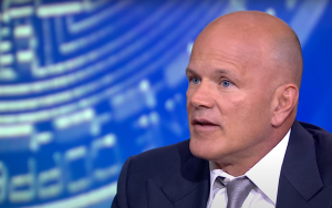 Mike Novogratz Remains Bearish on Crypto as Bitcoin Drops to 52-Week Low