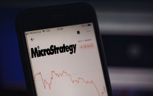 MicroStrategy Stock Plunges 23% as Investors Dump Crypto-Related Stocks