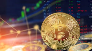 Bitcoin Forms Pennant Pattern Close to Crucial $30,000 Resistance Level