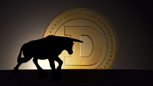 Can Dogecoin (DOGE) Spark Long-Awaited Altcoin Rally?