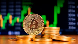 بیت کوین (BTC) به طور ناگهانی 70 هزار دلار بازپس گرفت. چه اتفاقی می افتد؟ 