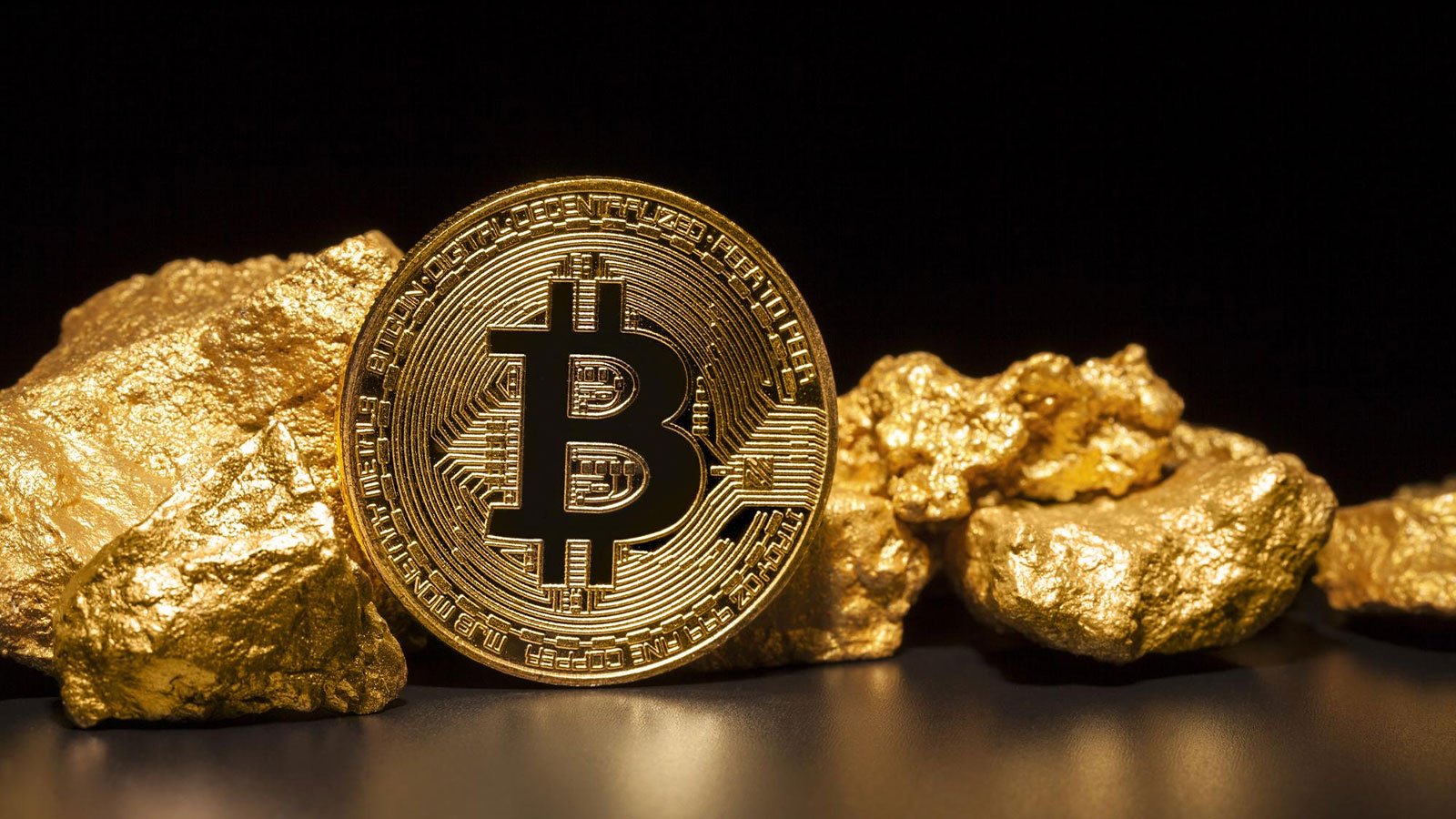 Bitcoin Decouples from Gold. Key Reason Why  