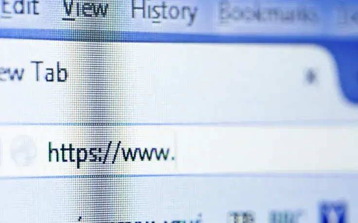 Dark Web Scammer Allegedly Earned 200 BTC by Faking Domain Names