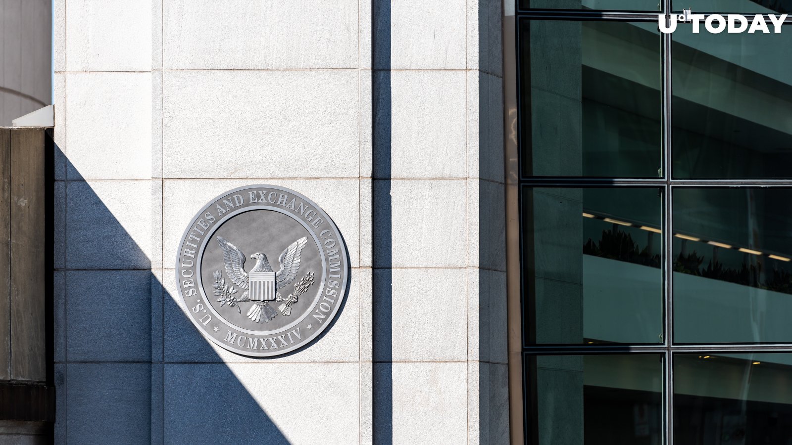 Jay Clayton to Leave SEC. Is Bitcoin ETF More Likely Now?