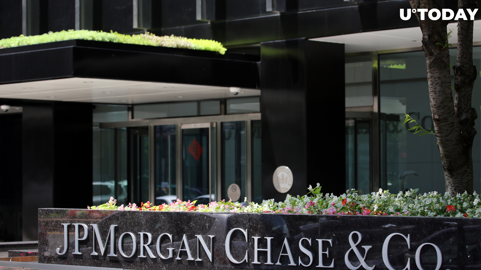 JPMorgan Survey Shows What Institutions Think About Crypto 