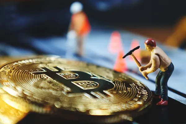 Miners Accumulate Another 8,874 Bitcoin: Glassnode