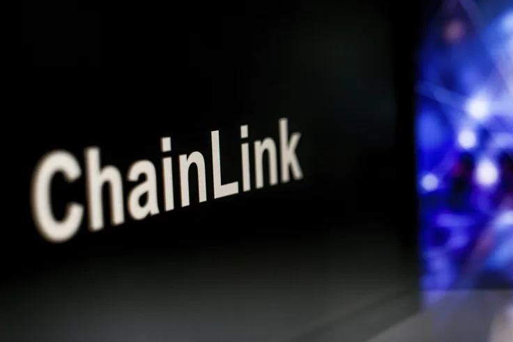 Chainlink Recovers After June Price Correction. Positives & Negatives