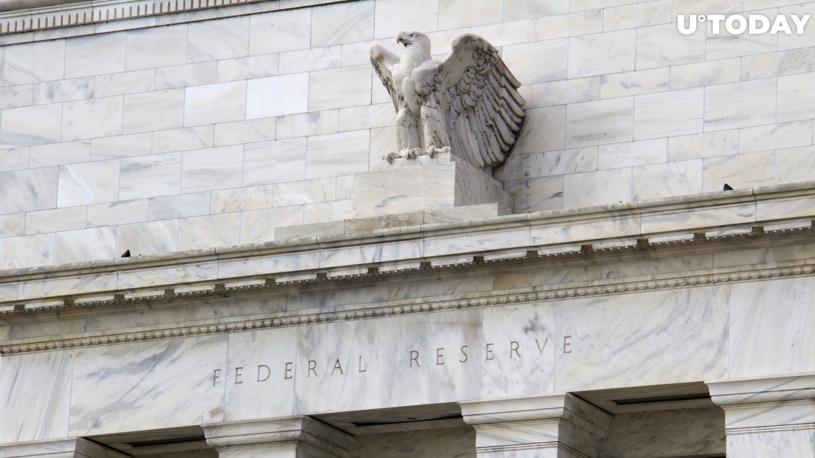 Bitcoin's Novelty Will Fade, According to Top Fed Official 