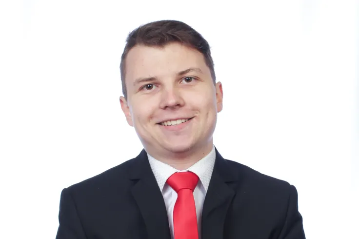 Alex Dovbnya