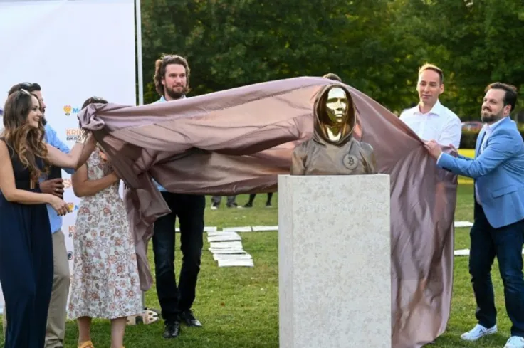 Satoshi Nakamoto Statue Unveiled in Hungary