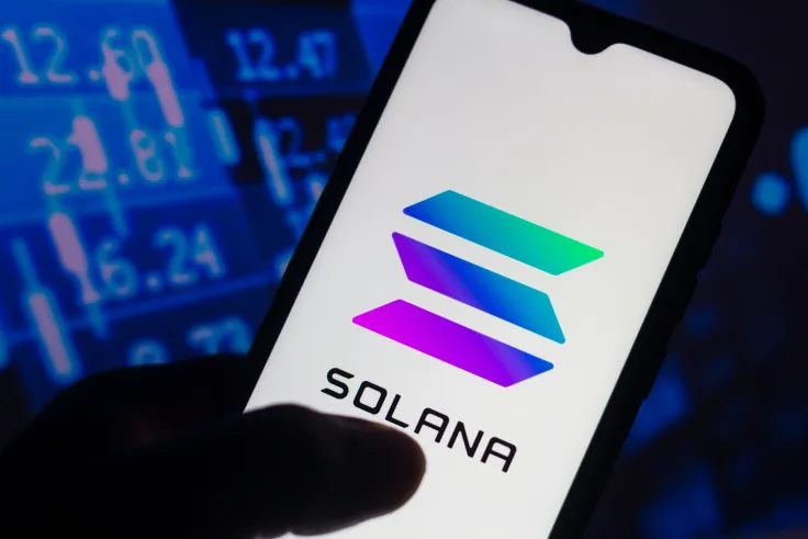 Billionaire Chamath Palihapitiya Invests In Solana-Focused Startup as SOL Hits New High