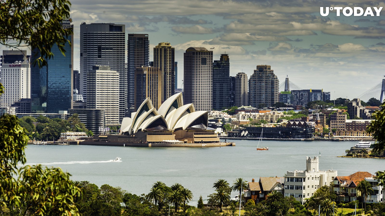Australia's Top Financial Regulator Urges Investors Not to Put All Their Money Into Crypto 